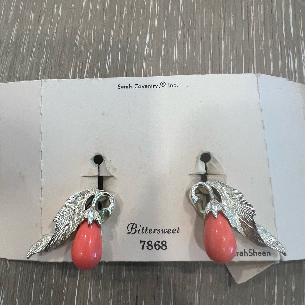 Vintage Sarah Coventry earrings - Picture 2 of 3